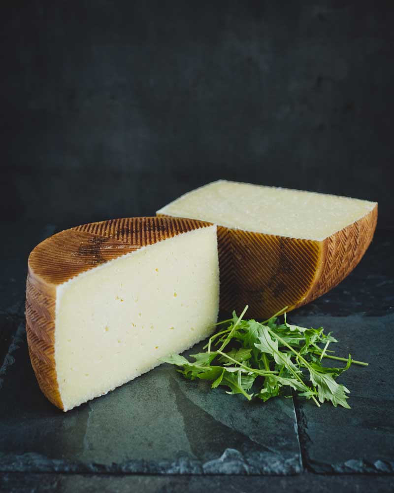 Manchego semi mature Don Cayo - 3kg (price per kg)
